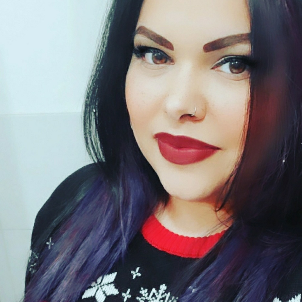 Meet your Posher, Angie